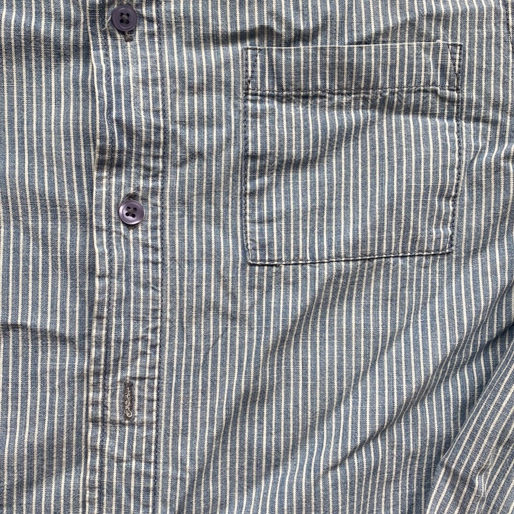 Alternative apparel button down - Picture 2 of 3
